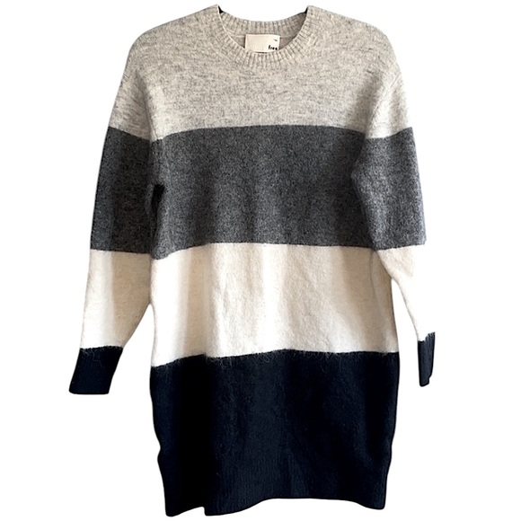 Wilfred Dresses & Skirts - Wilfred Free Cipriana neutral colorblock alpaca wool blend sweater dress